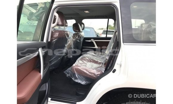 Buy Import Toyota Land Cruiser White Car in Import - Dubai in Bagmati Buy Import Toyota Land Cruiser White Car in Import - Dubai in Bagmati