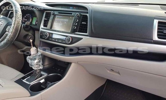 Buy Import Toyota Highlander Other Car in Import - Dubai in Bagmati Buy Import Toyota Highlander Other Car in Import - Dubai in Bagmati