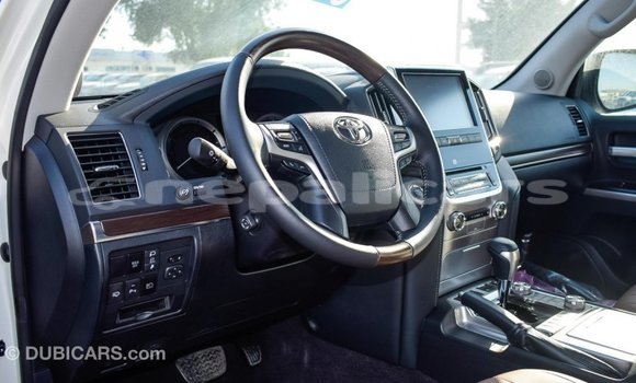 Buy Import Toyota Land Cruiser White Car in Import - Dubai in Bagmati Buy Import Toyota Land Cruiser White Car in Import - Dubai in Bagmati