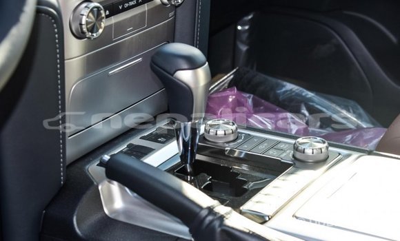 Buy Import Toyota Land Cruiser White Car in Import - Dubai in Bagmati Buy Import Toyota Land Cruiser White Car in Import - Dubai in Bagmati