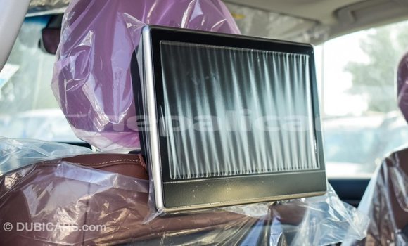 Buy Import Toyota Land Cruiser White Car in Import - Dubai in Bagmati Buy Import Toyota Land Cruiser White Car in Import - Dubai in Bagmati