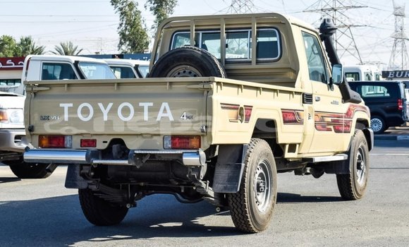 Buy Import Toyota Land Cruiser Beige Car in Import - Dubai in Bagmati Buy Import Toyota Land Cruiser Beige Car in Import - Dubai in Bagmati