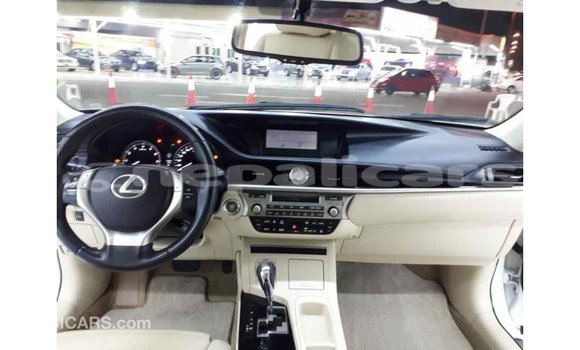 Buy Import Lexus ES White Car in Import - Dubai in Bagmati Buy Import Lexus ES White Car in Import - Dubai in Bagmati