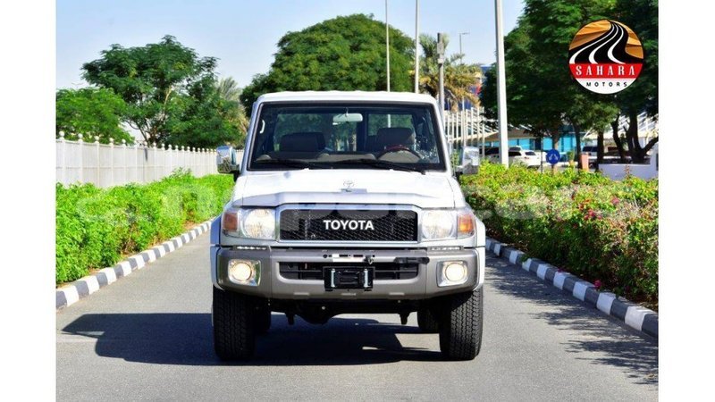 Big with watermark toyota land cruiser bagmati import dubai 3254