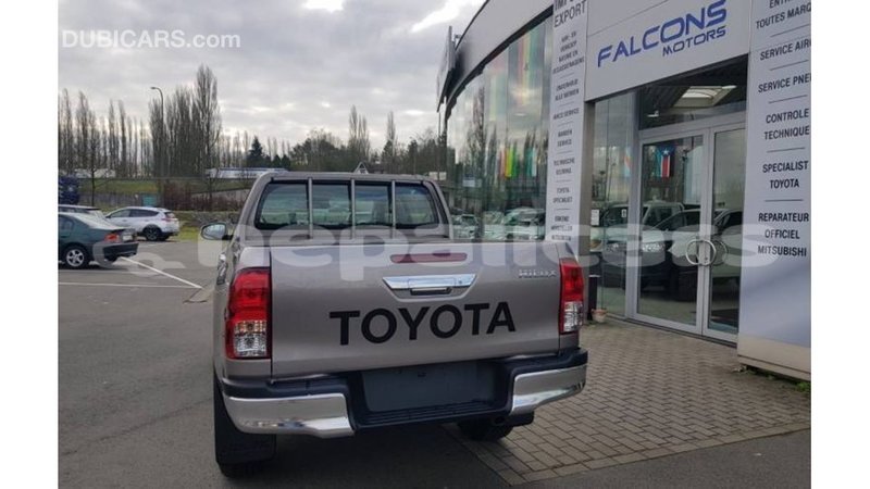 Big with watermark toyota hilux bagmati import dubai 3260