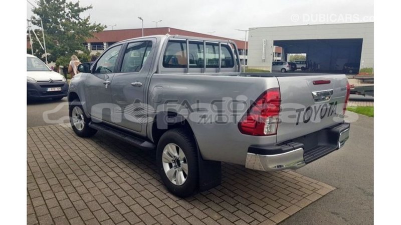 Big with watermark toyota hilux bagmati import dubai 3260