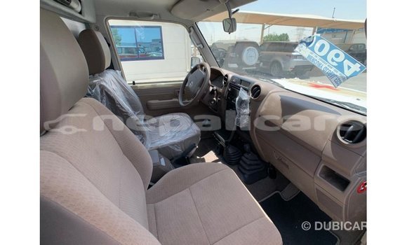 Buy Import Toyota Land Cruiser Beige Car in Import - Dubai in Bagmati Buy Import Toyota Land Cruiser Beige Car in Import - Dubai in Bagmati