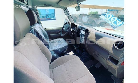 Buy Import Toyota Land Cruiser Beige Car in Import - Dubai in Bagmati Buy Import Toyota Land Cruiser Beige Car in Import - Dubai in Bagmati