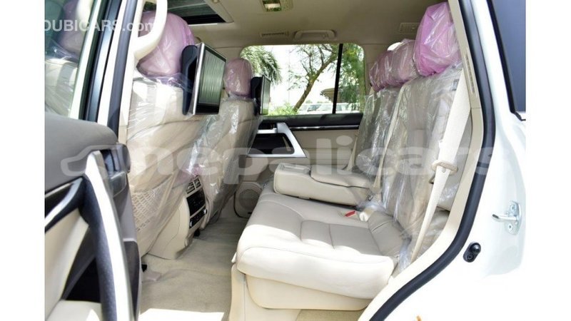 Big with watermark toyota land cruiser bagmati import dubai 3267