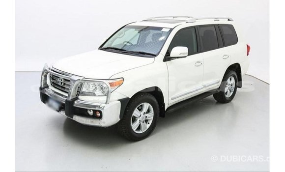 Buy Import Toyota Land Cruiser White Car in Import - Dubai in Bagmati Buy Import Toyota Land Cruiser White Car in Import - Dubai in Bagmati