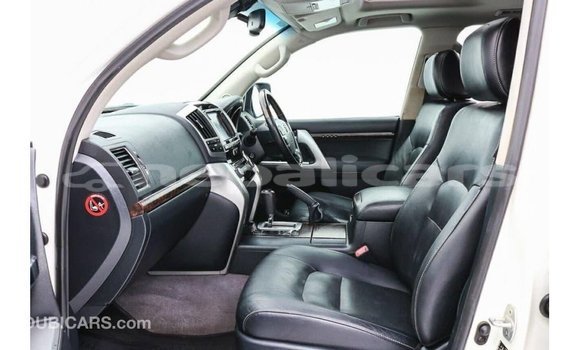 Buy Import Toyota Land Cruiser White Car in Import - Dubai in Bagmati Buy Import Toyota Land Cruiser White Car in Import - Dubai in Bagmati