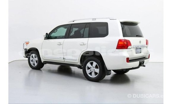 Buy Import Toyota Land Cruiser White Car in Import - Dubai in Bagmati Buy Import Toyota Land Cruiser White Car in Import - Dubai in Bagmati