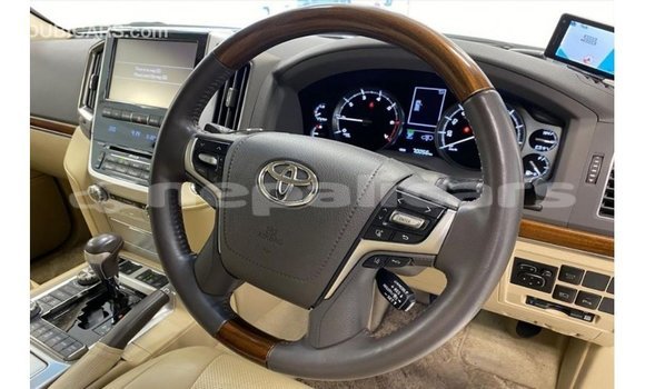 Buy Import Toyota Land Cruiser White Car in Import - Dubai in Bagmati Buy Import Toyota Land Cruiser White Car in Import - Dubai in Bagmati