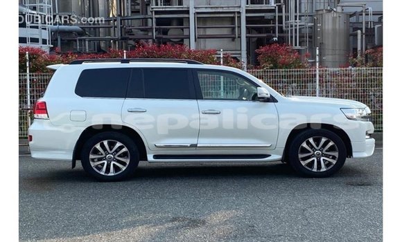Buy Import Toyota Land Cruiser White Car in Import - Dubai in Bagmati Buy Import Toyota Land Cruiser White Car in Import - Dubai in Bagmati