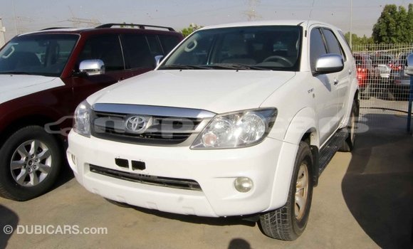 Buy Import Toyota Fortuner White Car in Import - Dubai in Bagmati Buy Import Toyota Fortuner White Car in Import - Dubai in Bagmati