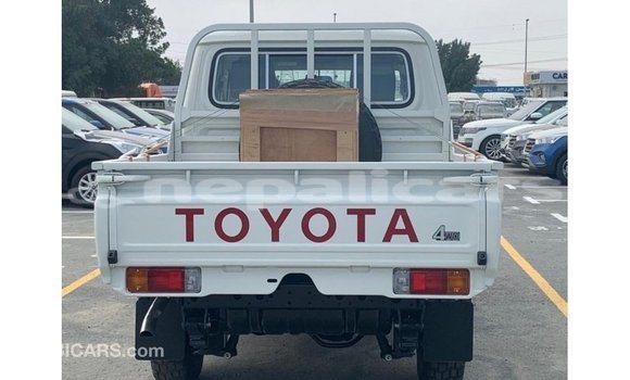 Buy Import Toyota Land Cruiser White Car in Import - Dubai in Bagmati Buy Import Toyota Land Cruiser White Car in Import - Dubai in Bagmati