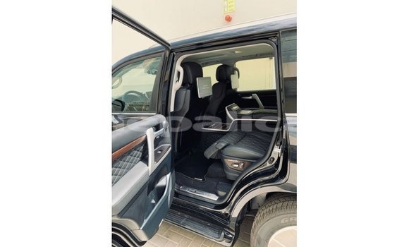 Buy Import Toyota Land Cruiser Black Car in Import - Dubai in Bagmati Buy Import Toyota Land Cruiser Black Car in Import - Dubai in Bagmati