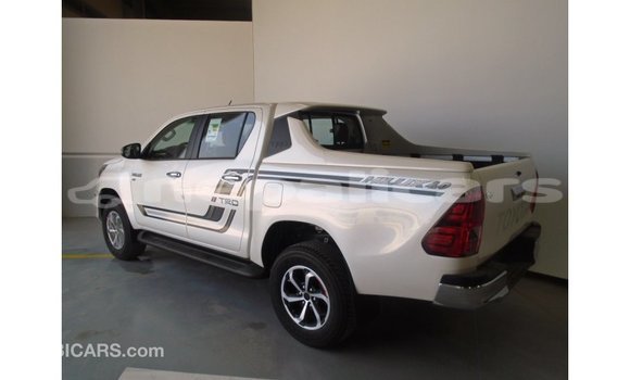 Buy Import Toyota Hilux Other Car in Import - Dubai in Bagmati Buy Import Toyota Hilux Other Car in Import - Dubai in Bagmati