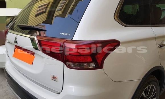 Buy Used Mitsubishi Outlander White Car in Kathmandu in Bagmati Buy Used Mitsubishi Outlander White Car in Kathmandu in Bagmati