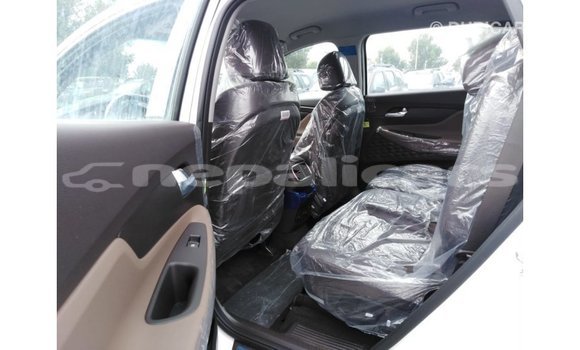 Buy Import Hyundai Santa Fe White Car in Import - Dubai in Bagmati Buy Import Hyundai Santa Fe White Car in Import - Dubai in Bagmati