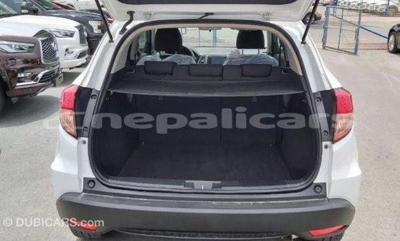 Buy Import Honda C White Bike in Import - Dubai in Bagmati Buy Import Honda C White Bike in Import - Dubai in Bagmati