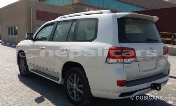 Buy Import Toyota Land Cruiser White Car in Import - Dubai in Bagmati Buy Import Toyota Land Cruiser White Car in Import - Dubai in Bagmati
