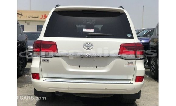Buy Import Toyota Land Cruiser White Car in Import - Dubai in Bagmati Buy Import Toyota Land Cruiser White Car in Import - Dubai in Bagmati