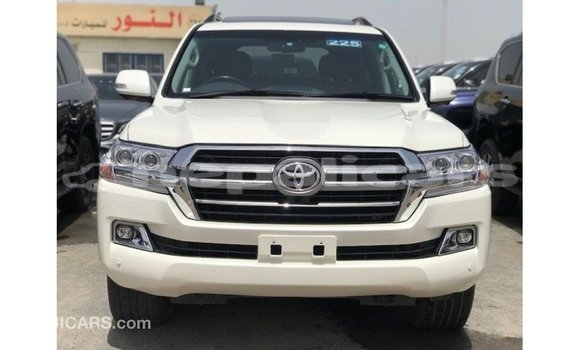 Buy Import Toyota Land Cruiser White Car in Import - Dubai in Bagmati Buy Import Toyota Land Cruiser White Car in Import - Dubai in Bagmati
