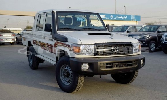 Buy Import Toyota Pickup White Car in Import - Dubai in Bagmati Buy Import Toyota Pickup White Car in Import - Dubai in Bagmati