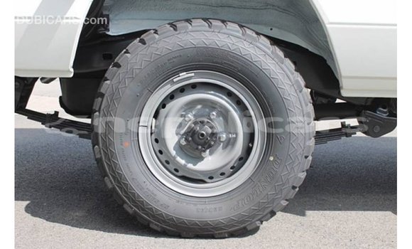 Buy Import Toyota Land Cruiser White Car in Import - Dubai in Bagmati Buy Import Toyota Land Cruiser White Car in Import - Dubai in Bagmati