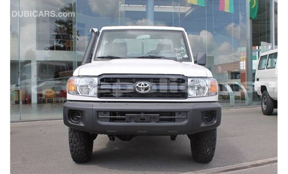 Buy Import Toyota Land Cruiser White Car in Import - Dubai in Bagmati Buy Import Toyota Land Cruiser White Car in Import - Dubai in Bagmati