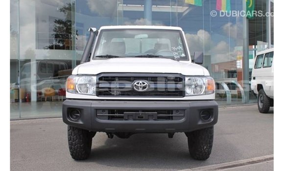 Buy Import Toyota Land Cruiser White Car in Import - Dubai in Bagmati Buy Import Toyota Land Cruiser White Car in Import - Dubai in Bagmati