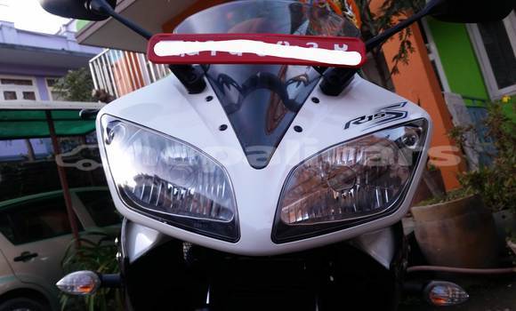 Buy Used Yamaha YZF White Bike in Kathmandu in Bagmati Buy Used Yamaha YZF White Bike in Kathmandu in Bagmati