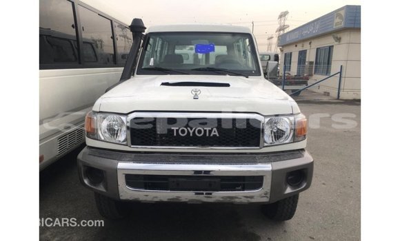 Buy Import Toyota Land Cruiser White Car in Import - Dubai in Bagmati Buy Import Toyota Land Cruiser White Car in Import - Dubai in Bagmati
