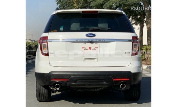 Buy Import Ford Explorer White Car in Import - Dubai in Bagmati Buy Import Ford Explorer White Car in Import - Dubai in Bagmati