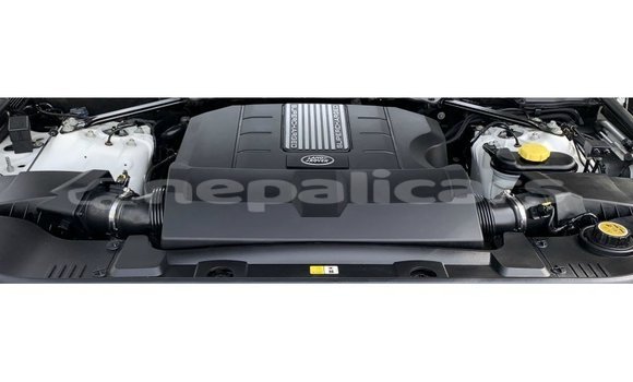 Buy Import Land Rover Range Rover White Car in Import - Dubai in Bagmati Buy Import Land Rover Range Rover White Car in Import - Dubai in Bagmati