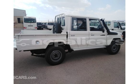 Buy Import Toyota Land Cruiser White Car in Import - Dubai in Bagmati Buy Import Toyota Land Cruiser White Car in Import - Dubai in Bagmati