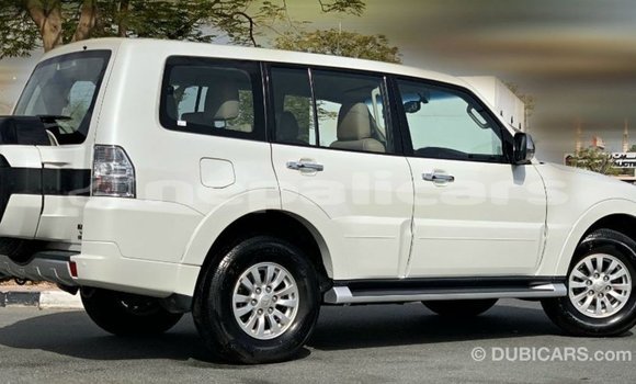 Buy Import Mitsubishi Pajero White Car in Import - Dubai in Bagmati Buy Import Mitsubishi Pajero White Car in Import - Dubai in Bagmati