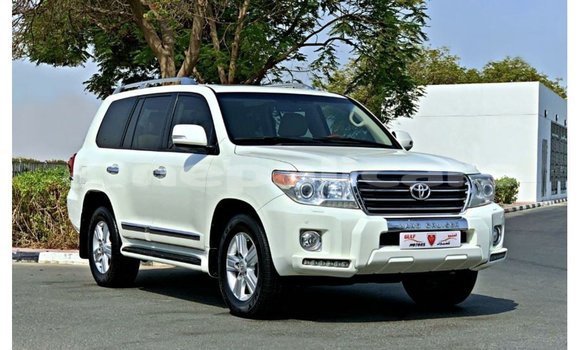 Buy Import Toyota Land Cruiser White Car in Import - Dubai in Bagmati