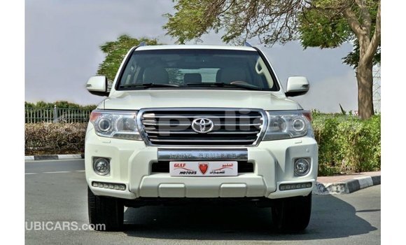 Buy Import Toyota Land Cruiser White Car in Import - Dubai in Bagmati Buy Import Toyota Land Cruiser White Car in Import - Dubai in Bagmati