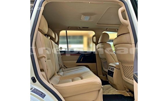 Buy Import Toyota Land Cruiser White Car in Import - Dubai in Bagmati Buy Import Toyota Land Cruiser White Car in Import - Dubai in Bagmati