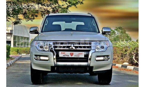 Buy Import Mitsubishi Pajero White Car in Import - Dubai in Bagmati Buy Import Mitsubishi Pajero White Car in Import - Dubai in Bagmati