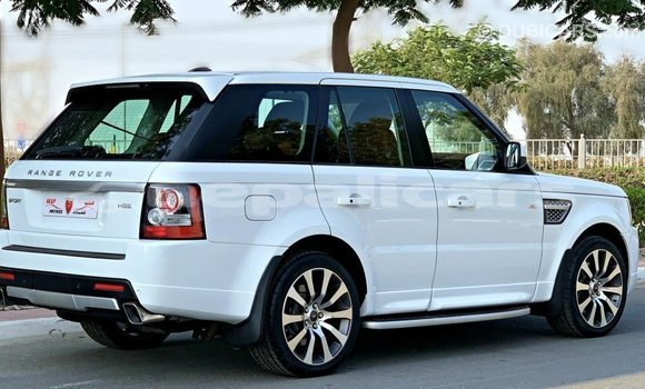Buy Import Land Rover Range Rover White Car in Import - Dubai in Bagmati Buy Import Land Rover Range Rover White Car in Import - Dubai in Bagmati