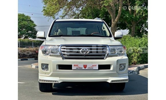 Buy Import Toyota Land Cruiser White Car in Import - Dubai in Bagmati Buy Import Toyota Land Cruiser White Car in Import - Dubai in Bagmati