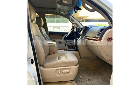 Buy Import Toyota Land Cruiser White Car in Import - Dubai in Bagmati Buy Import Toyota Land Cruiser White Car in Import - Dubai in Bagmati