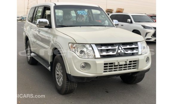Buy Import Mitsubishi Pajero White Car in Import - Dubai in Bagmati Buy Import Mitsubishi Pajero White Car in Import - Dubai in Bagmati