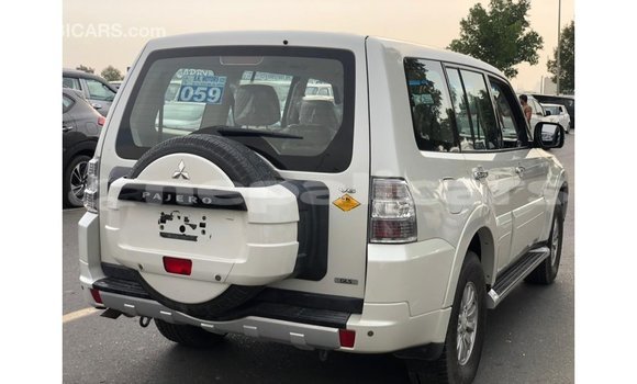 Buy Import Mitsubishi Pajero White Car in Import - Dubai in Bagmati Buy Import Mitsubishi Pajero White Car in Import - Dubai in Bagmati