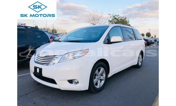 Buy Import Toyota Sienna White Car in Import - Dubai in Bagmati Buy Import Toyota Sienna White Car in Import - Dubai in Bagmati