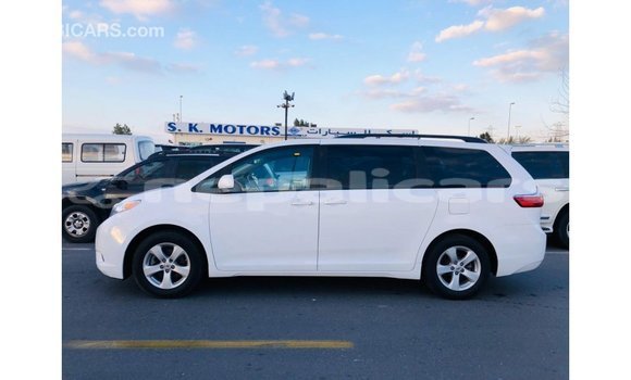 Buy Import Toyota Sienna White Car in Import - Dubai in Bagmati Buy Import Toyota Sienna White Car in Import - Dubai in Bagmati