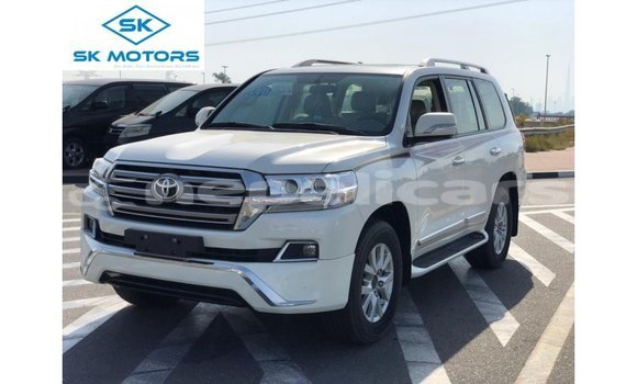 Buy Import Toyota Land Cruiser White Car in Import - Dubai in Bagmati Buy Import Toyota Land Cruiser White Car in Import - Dubai in Bagmati